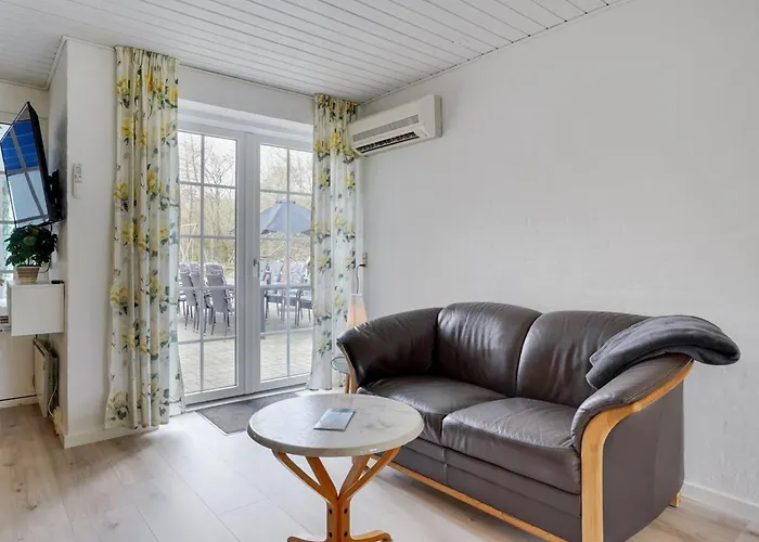 Ferhat - 2-9km From The Sea By Interhome